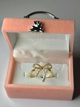 Lush loop ring